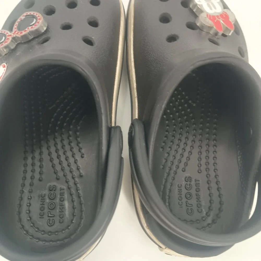 N/A classic crocs